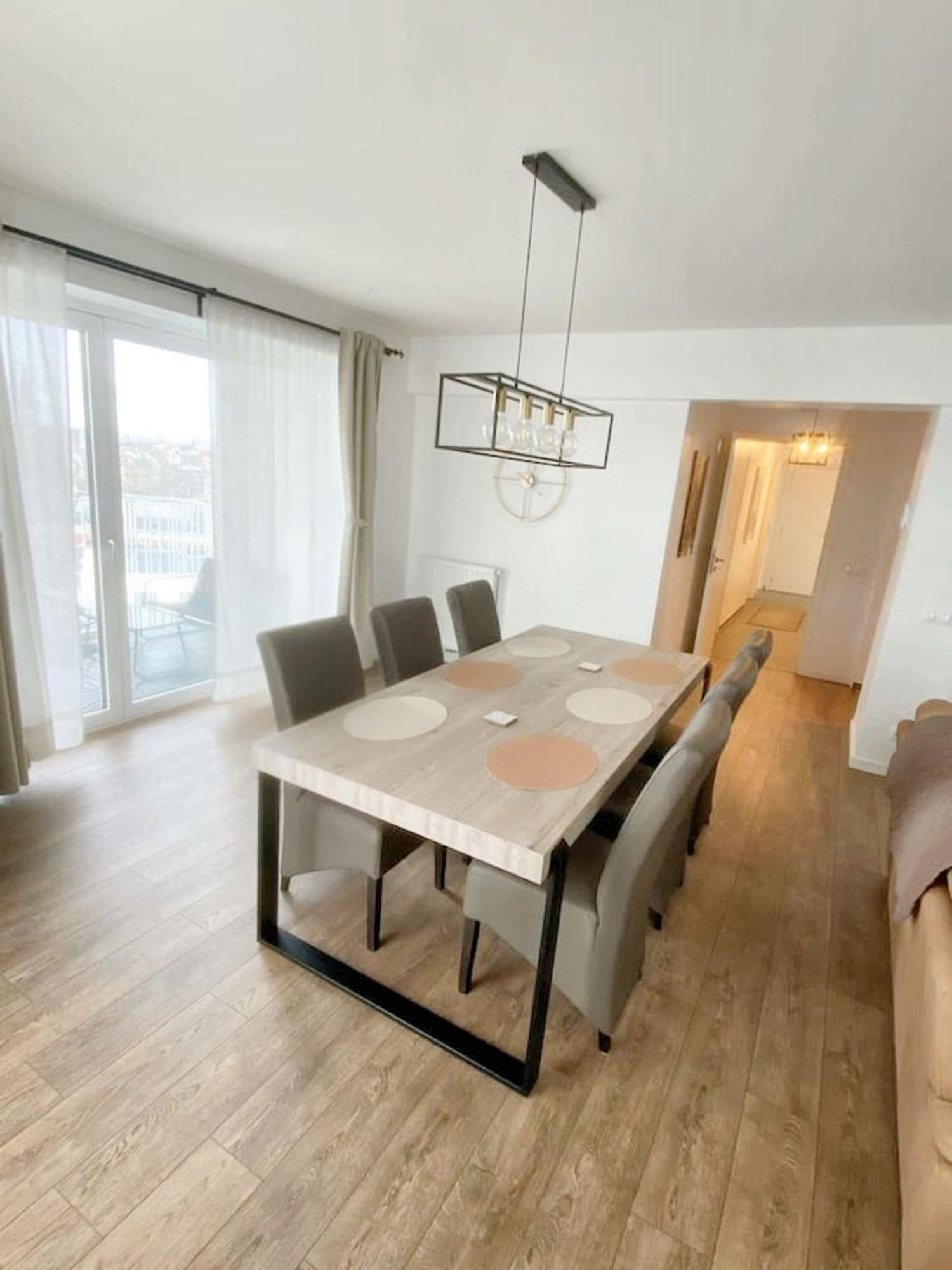 Modern Apartment In Cureghem Anderlecht 134 M² + Terrace Brüssel Exterior foto