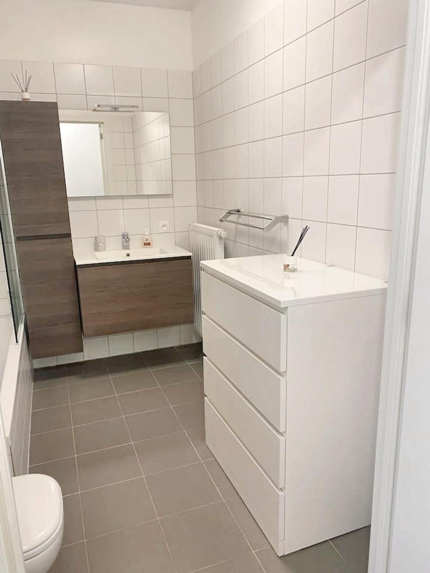 Modern Apartment In Cureghem Anderlecht 134 M² + Terrace Brüssel Exterior foto